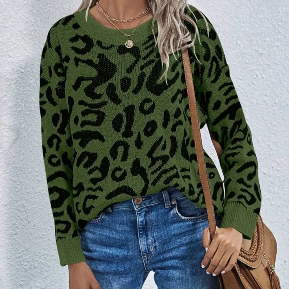 Cozy leopard print oversized pullover Sweater - Picture 5 of 8